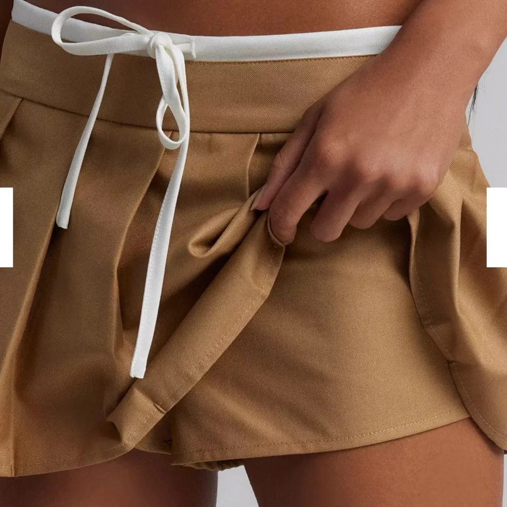 Lioness Khaki Pleated Mini Skirt - Picture 6 of 11